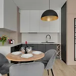 Plaza 41 By Triapart *