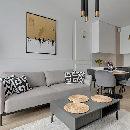 Plaza 41 - 100 M Od Morza & Private Parking By Triapart Daire *