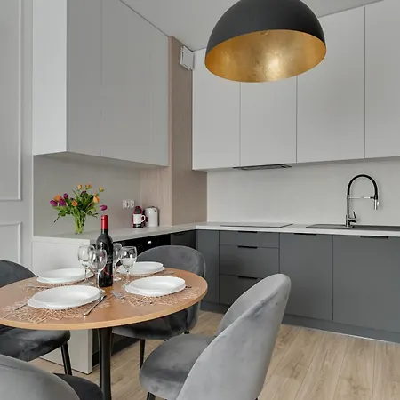 Plaza 41 - 100 M Od Morza & Private Parking By Triapart Daire *