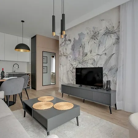 Daire Plaza 41 - 100 M Od Morza & Private Parking By Triapart