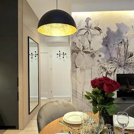 Apartman Plaza 41 - 100 M Od Morza & Private Parking By Triapart Gdańsk